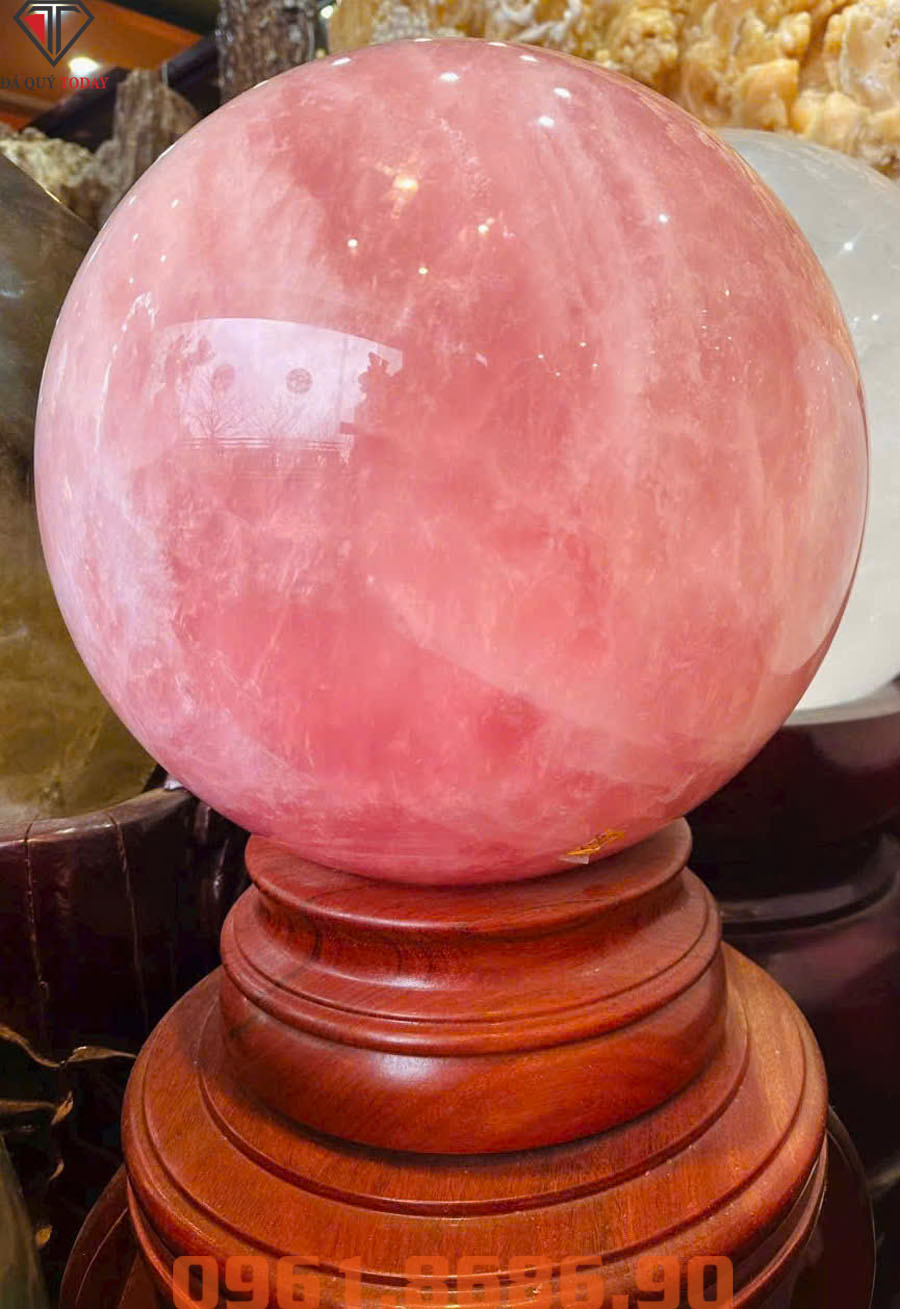 Quả cầu đá thạch anh hồng 65kg